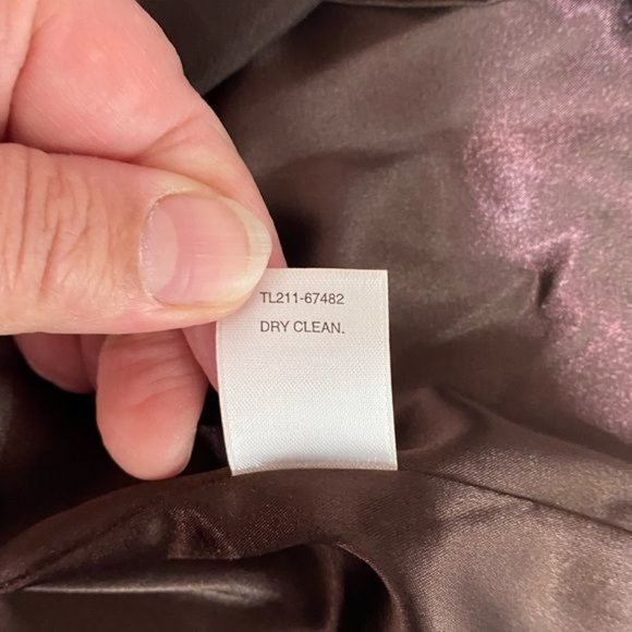 Pendleton, ladies, silk blouse, brown animal, print pattern, size 16 - Picture 12 of 12